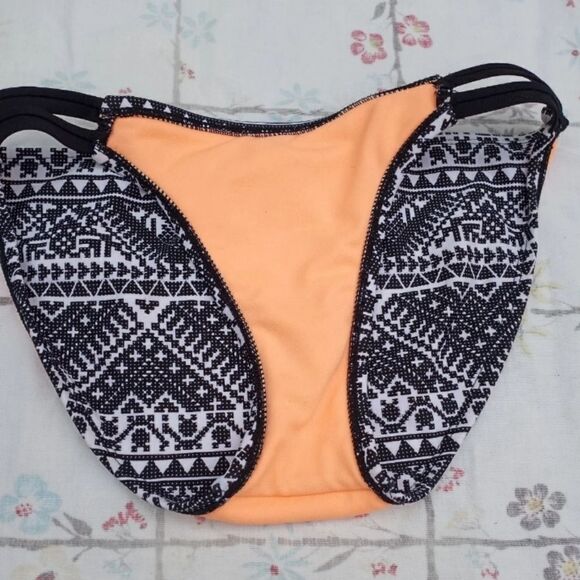 XHILARATION Women's Multicolored Strips Loned Swim Hipster Bikini Bottom SP - Picture 4 of 5